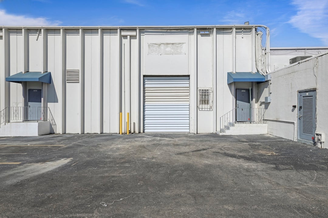 12,719 SF Industrial Space in Miami, FL Photo